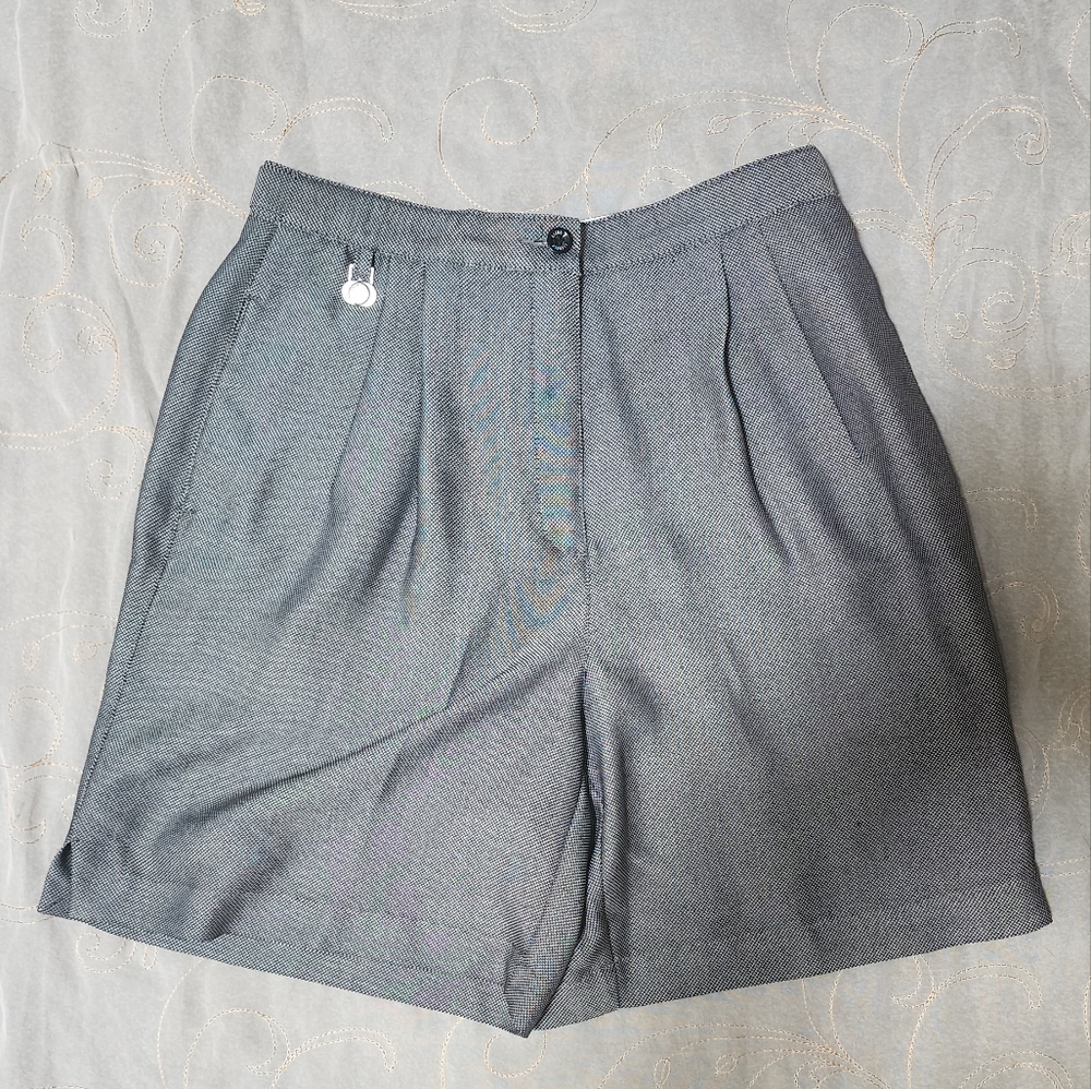 Liz Golf by Liz Claiborne sz 10 NWOT.     #323